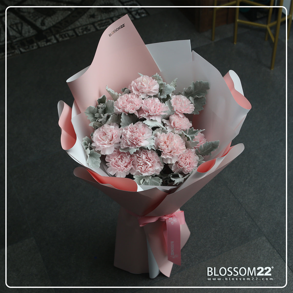 12枝 粉色康乃馨鮮花束|12 Pink Carnation Bouquet