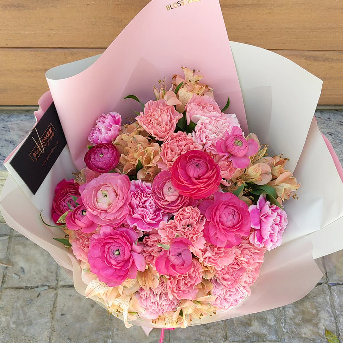 混色康乃韾洋牡丹秘魯百合花束|Mixed Pink Carnation Ranunculus & Peruvian Lily Bouquet