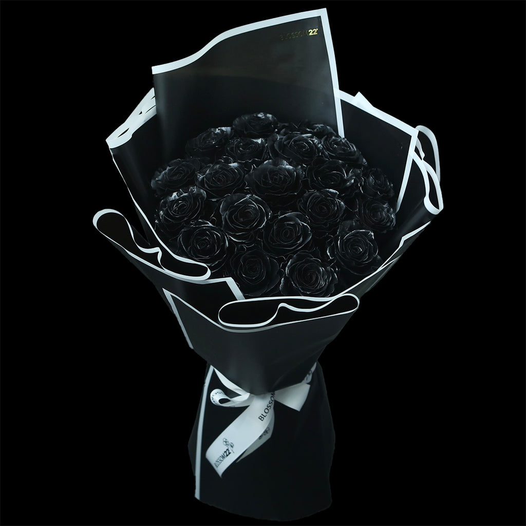 19 Dyeing Dark Roses Bouquet / 19 染黑玫瑰花束