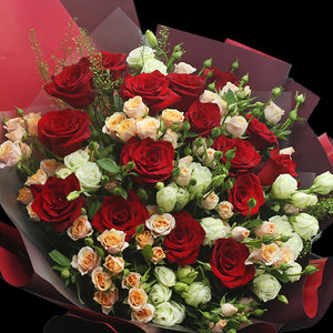 19枝 厄瓜多爾大頭紅玫瑰香檳小玫瑰花束｜19 Large Head Red Roses with mini Champagne Rose Bouquet (Explorer)
