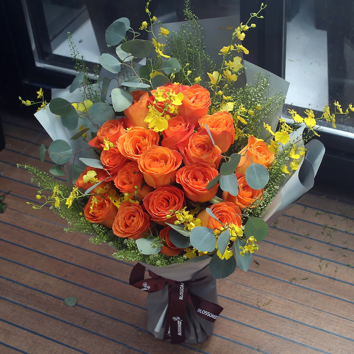19枝 鮮橙玫瑰跳舞蘭花束｜19 King Orange Roses Dancing Doll Orchid Bouquet