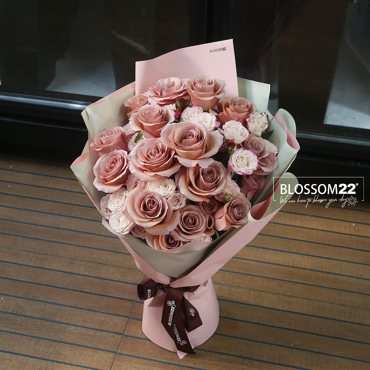 19 豆沙玫瑰混合花束｜19 Moab Rose Mini Rose Bouquet (Moab)