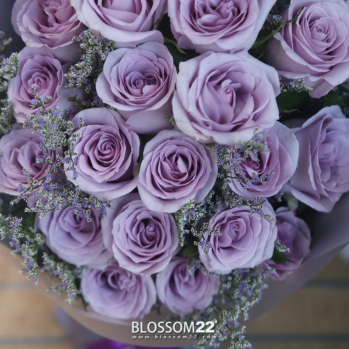 19枝 淺紫玫瑰花束｜19 Light Purple Ocean Song Roses Bouquet