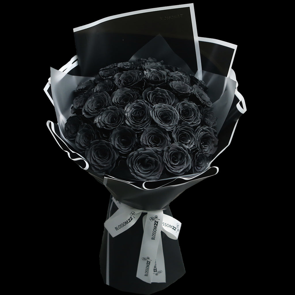 33 Dyeing Dark Roses Bouquet / 33 染黑玫瑰花束
