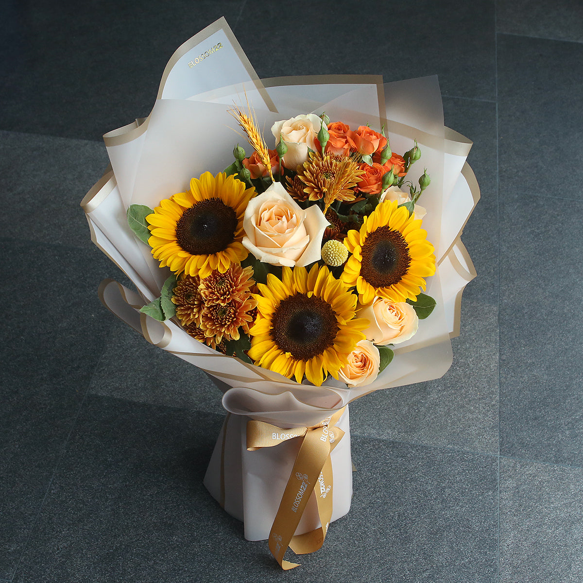 3 太陽花及雙色玫瑰花瓶禮盒｜3 Sunflower ＆ Champagne chrysanthemum Roses Vase Boxset