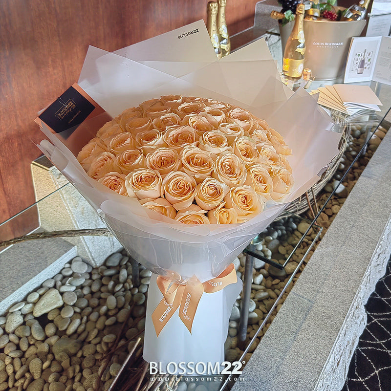 52枝 香檳玫瑰求婚花束｜52 Champagne Roses Bouquet (Peach Avalanche)