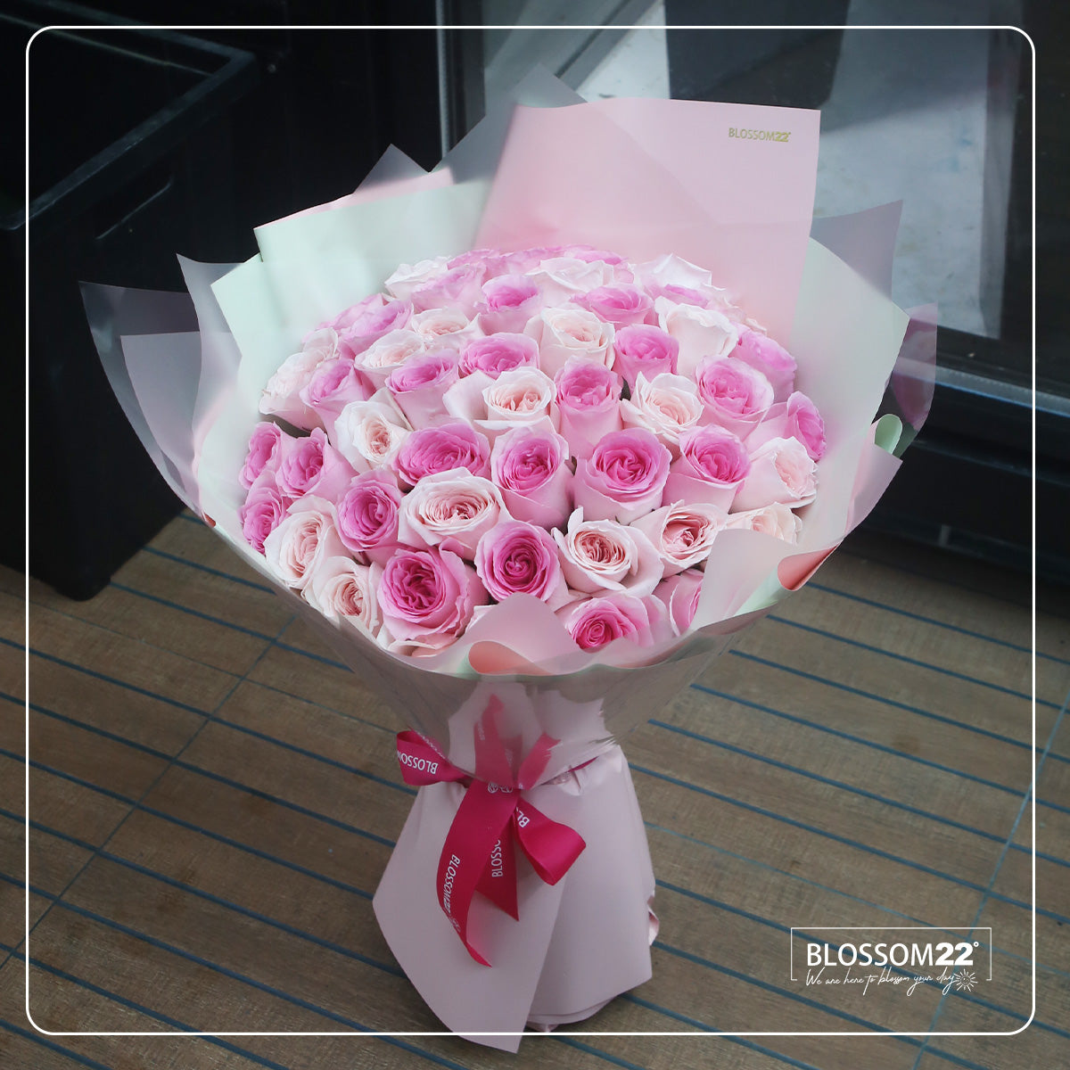 52枝 深淺粉玫瑰求婚花束｜52 Two Tone Pink Roses Bouquet