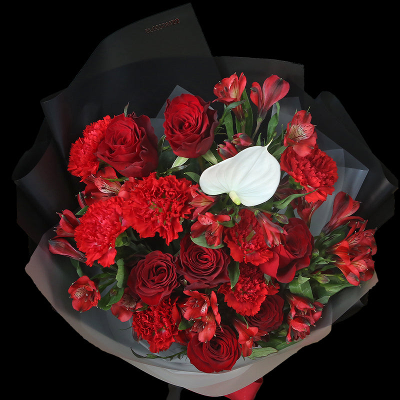 紅玫瑰大丁秘魯百合白掌花束｜Red Roses Carnation Peruvian and Peace Lily Bouquet