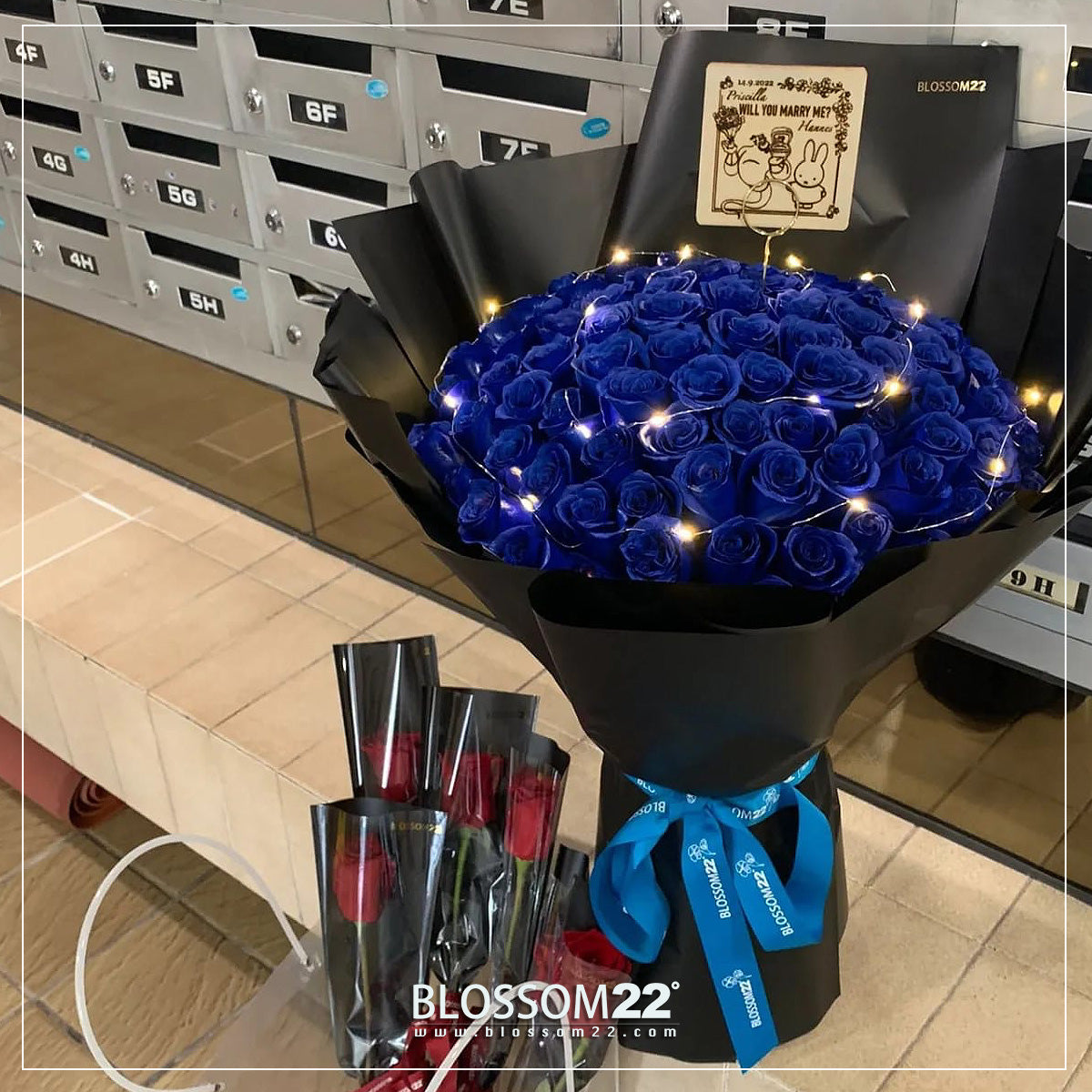 99枝 貴族藍玫瑰求婚花｜99 Navy Blue Dyeing Roses Bouquet (Signature Style)｜情人節花 fresh bouquet 鮮花束 Blossom22°