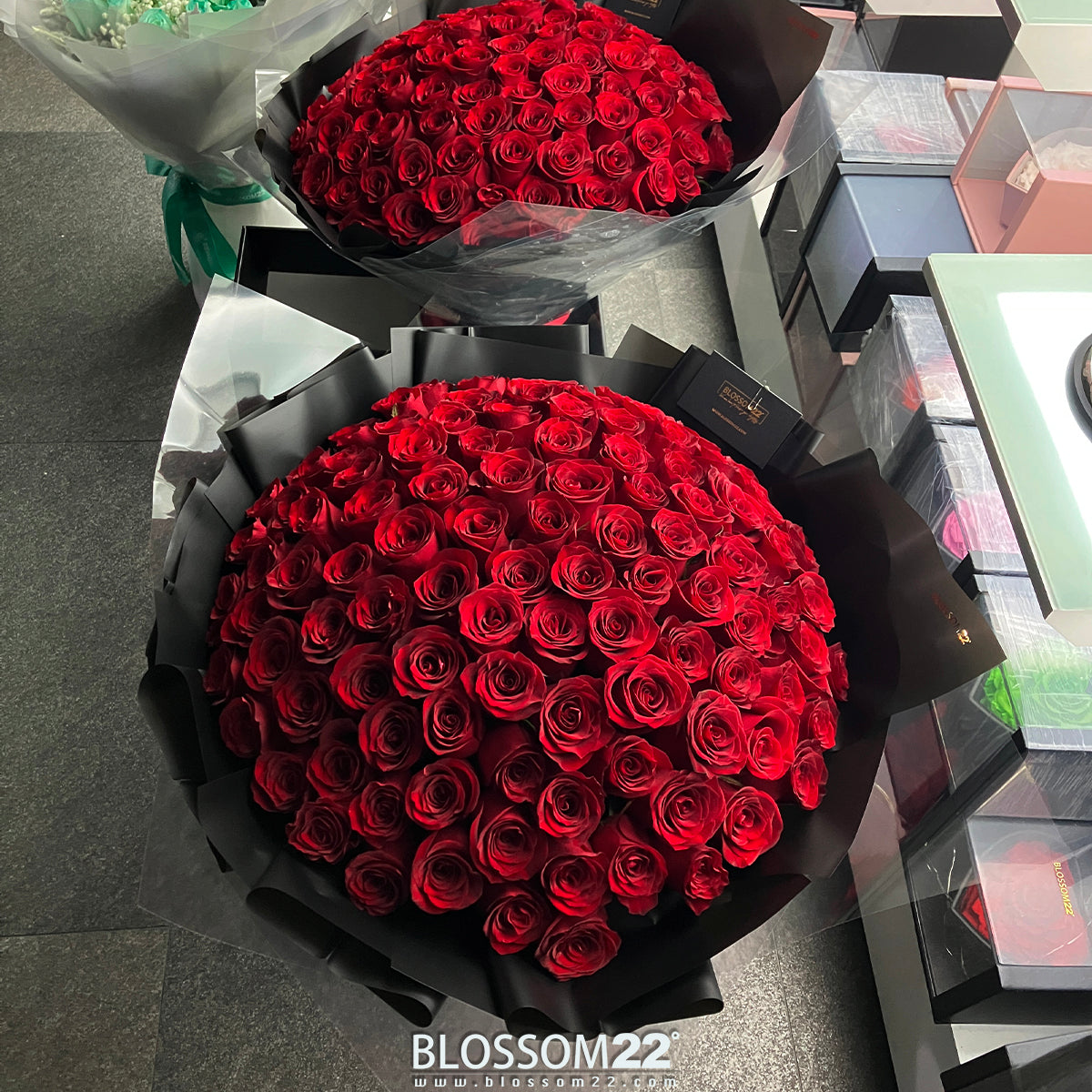 99枝 紅玫瑰求婚花束  99 Red Roses Bouquet