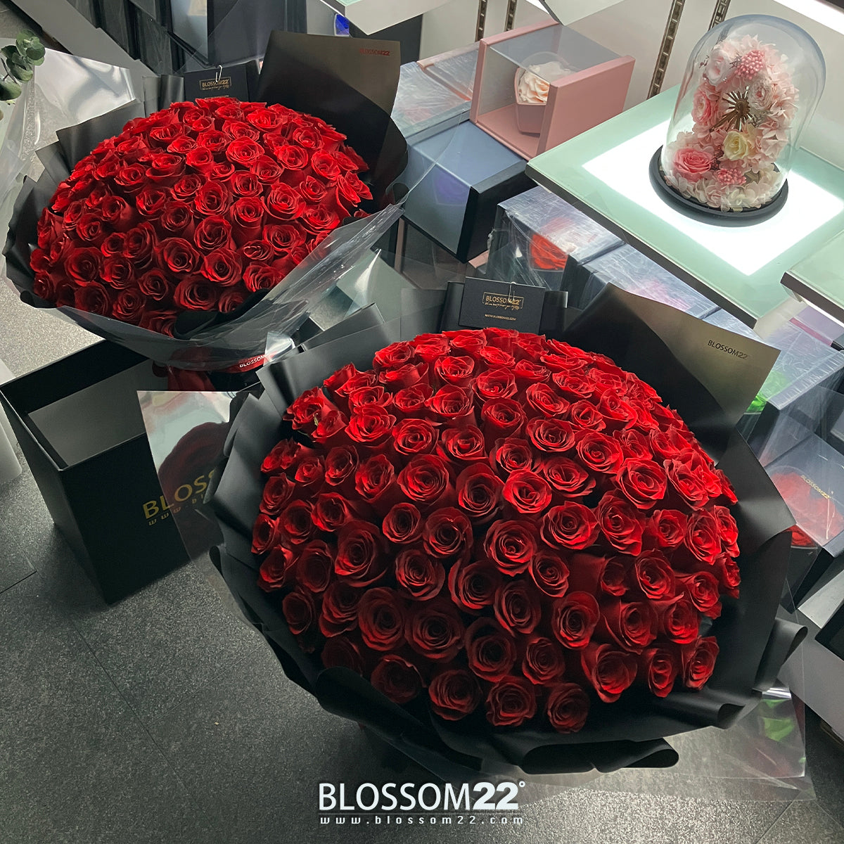 99枝 紅玫瑰求婚花束  99 Red Roses Bouquet