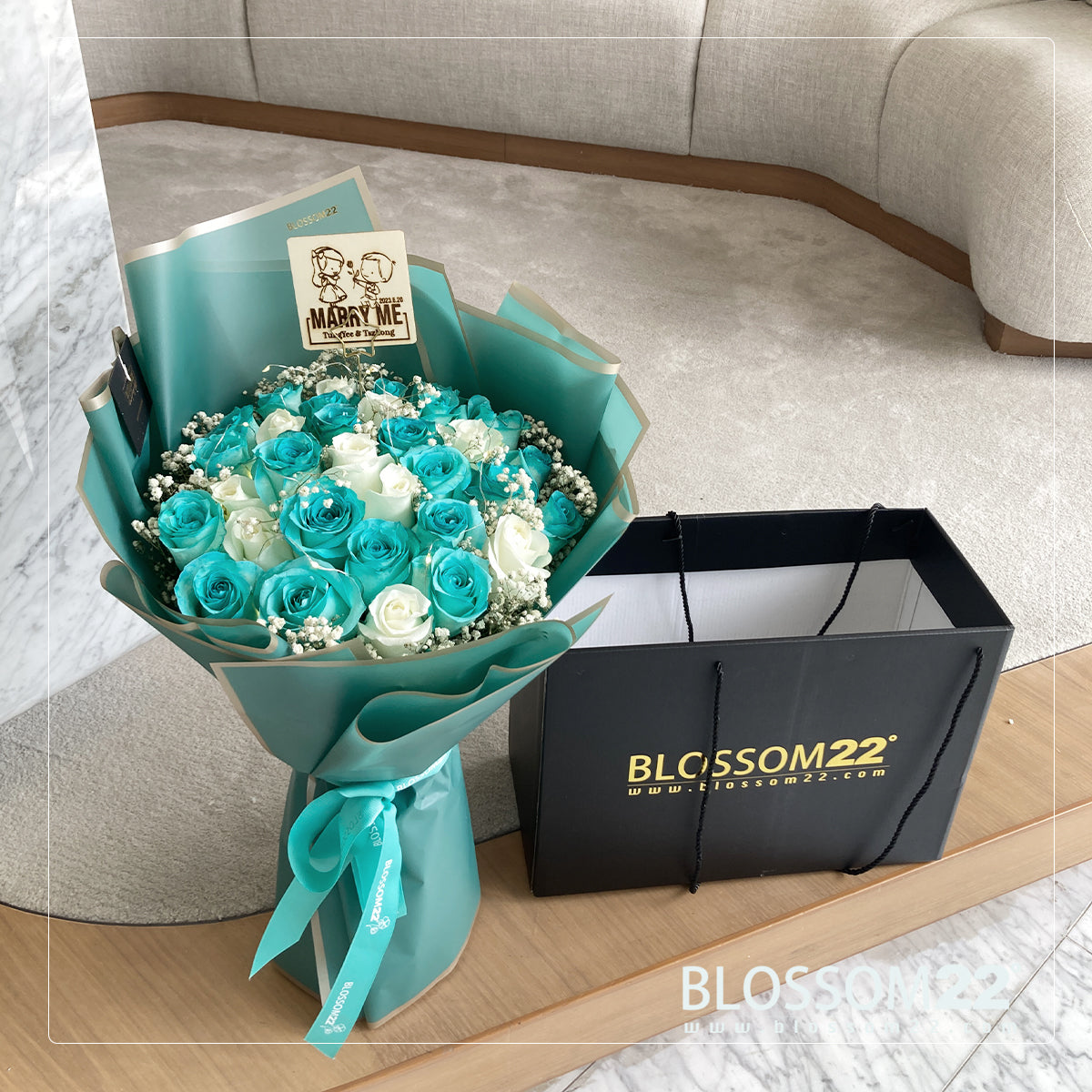 29 蒂芬妮藍混白玫瑰鮮花束｜29 Tiffany Blue mix White Fresh Bouquet