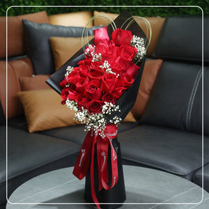29枝 紅玫瑰花束 ｜29 Red Roses Bouquet (Red in Black） 花束 bouquet 鮮花束 BLOSSOM22