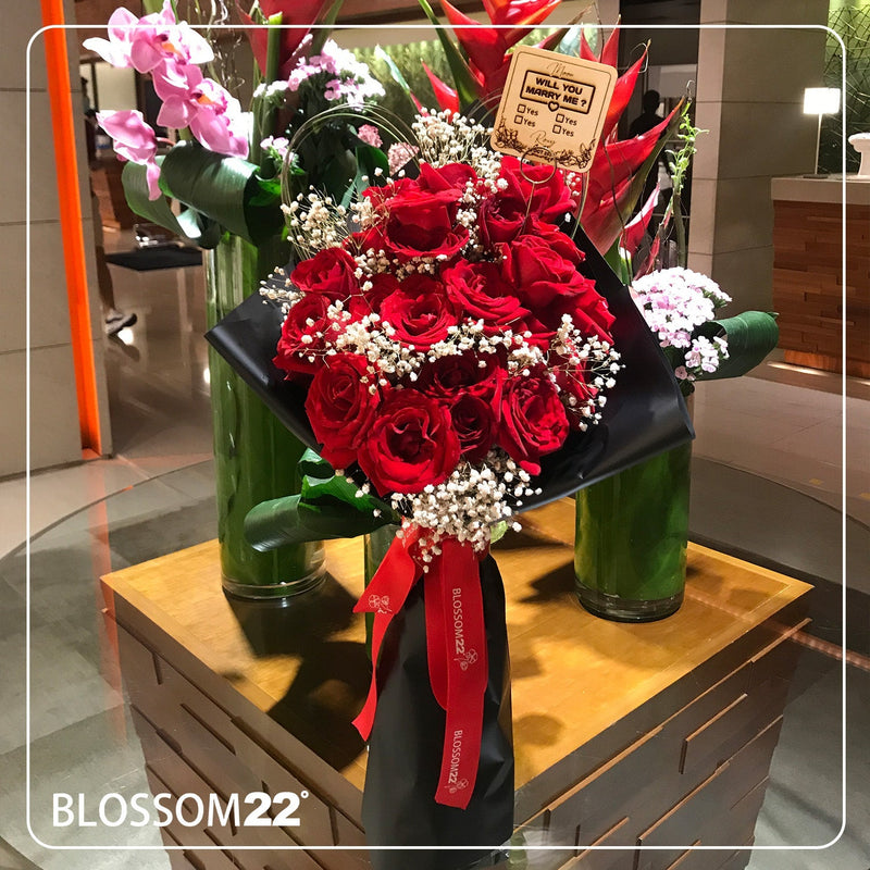 29枝 紅玫瑰花束 ｜29 Red Roses Bouquet (Red in Black） 花束 bouquet 鮮花束 BLOSSOM22