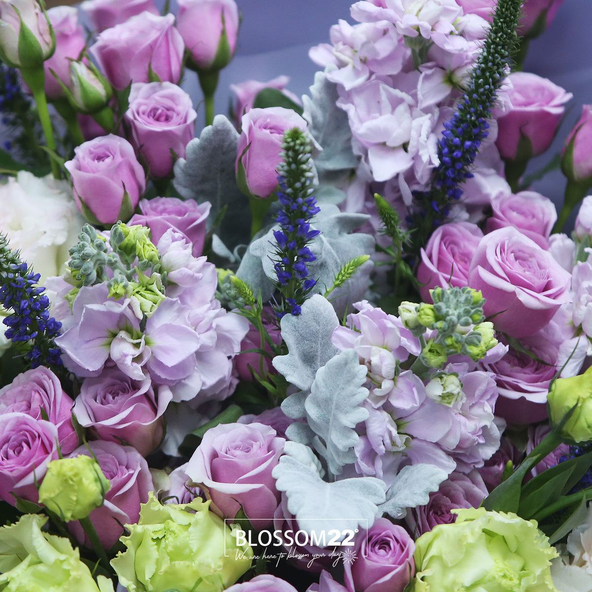 Spray Purple Rose, Eustoma ＆ Hoary Stock Bouquet｜多頭紫玫瑰桔梗紫羅蘭花束(Purple Castle）