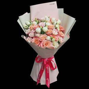 嫩粉玫瑰小玫桔梗花束｜Piggy Rose Mini Rose and Bellflower (Juliet） 花束 bouquet 鮮花束 BLOSSOM22