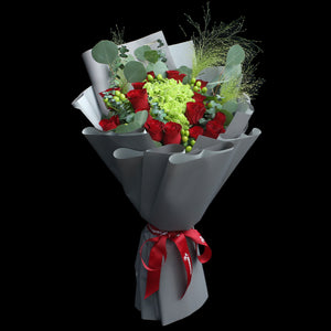 19枝 紅玫瑰青綠繡球花束｜19 Red Roses & Lime Green Hydrangea Bouquet(Bell Pepper） 花束 bouquet 鮮花束 BLOSSOM22