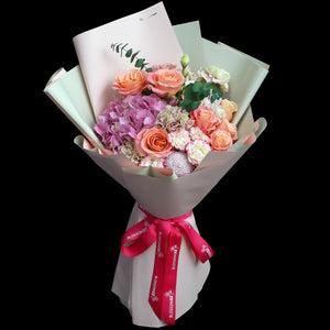 嫩粉玫瑰混丁粉小玫繡球花束｜Miss Piggy Roses, Carnation, Mini Roses ＆ Hydrangea (Piggy Love)母親節花 fresh bouquet 鮮花束 BLOSSOM22